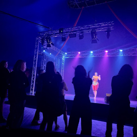 Queersolidarisches Konzert mit Query Powerball und Nebenwiderspruch